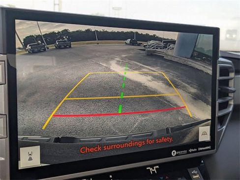 Used 2024 Toyota Tundra Limited image 21