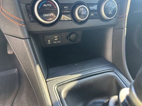 Used 2021 Subaru Crosstrek 2.0i Premium w/ Popular Package #3 image 17