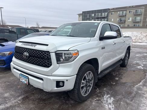 Used 2021 Toyota Tundra Platinum image 3