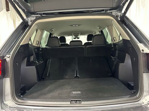 Used 2025 Volkswagen Atlas SE image 52