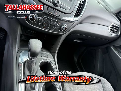 Used 2022 Chevrolet Equinox LT FWD image 22