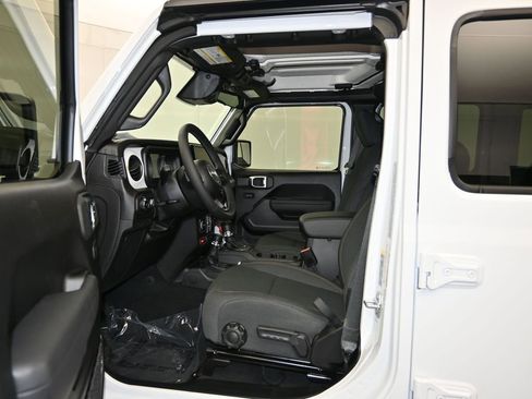 New 2026 Jeep Wrangler Unlimited Sport AWD/4WD image 19