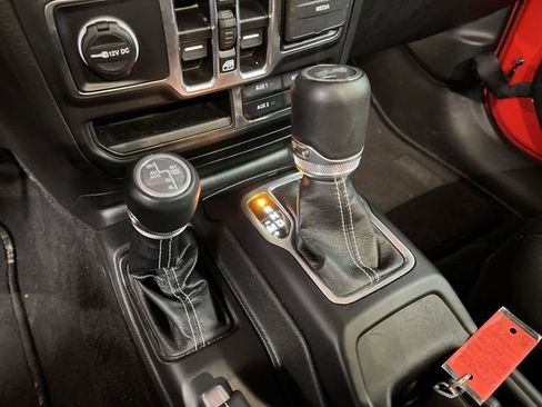 Used 2023 Jeep Wrangler Sahara w/ Cold Weather Group image 16