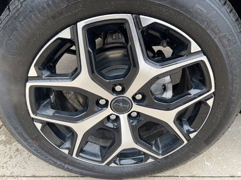 Certified 2025 Jeep Compass Limited image 7