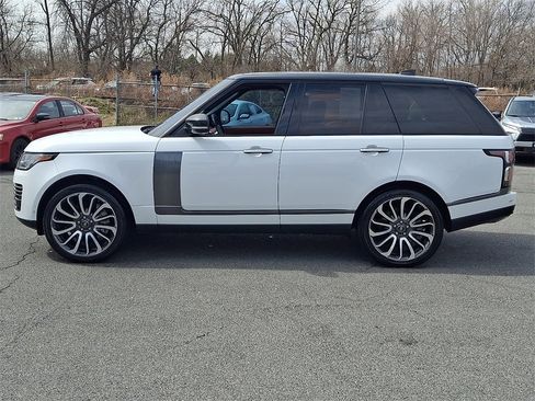Used 2019 Land Rover Range Rover Autobiography image 9