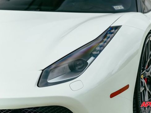 Used 2018 Ferrari 488 GTB RWD image 60