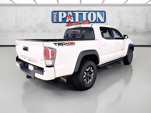 Used 2021 Toyota Tacoma TRD Off-Road w/ TRD Premium Off Road Package AWD/4WD image 7