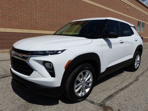 Used 2024 Chevrolet TrailBlazer LS w/ LS Convenience Package FWD image 5