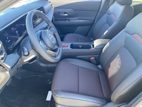 New 2026 Nissan Kicks SR w/ Cold Weather Package image 20