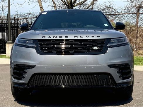 New 2026 Land Rover Range Rover Velar Dynamic SE image 3