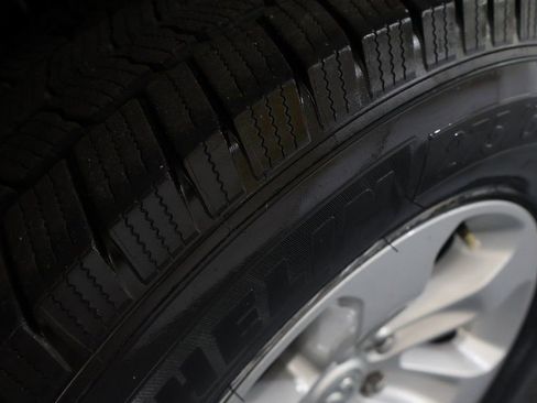 Used 2019 RAM 1500 Laramie image 35