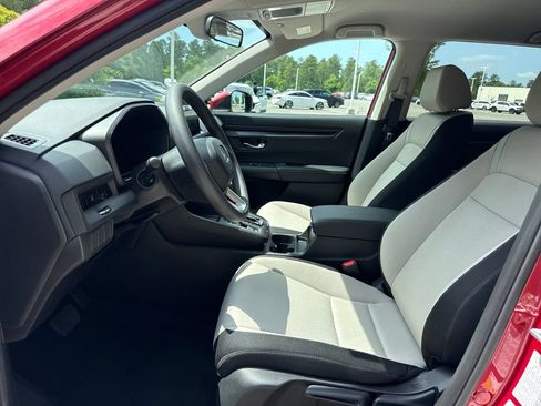 Used 2026 Honda CR-V LX image 12