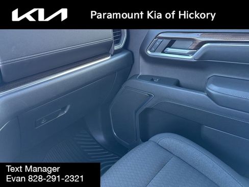Used 2023 Chevrolet Silverado 1500 LT AWD/4WD image 25
