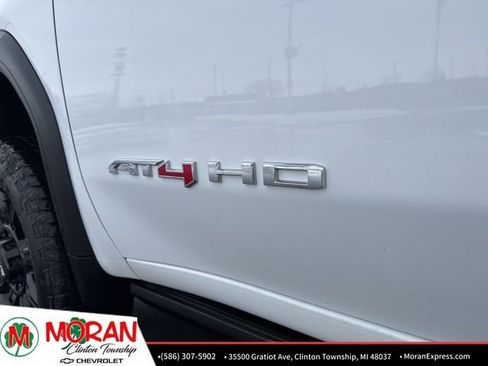 Certified 2024 GMC Sierra 2500 AT4 w/ AT4 Preferred Package image 12