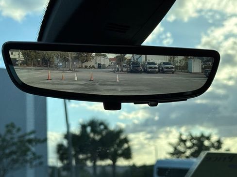 Used 2021 Chevrolet Silverado 1500 High Country w/ Technology Package image 23