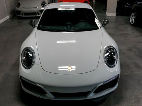 Used 2019 Porsche 911 Carrera image 50