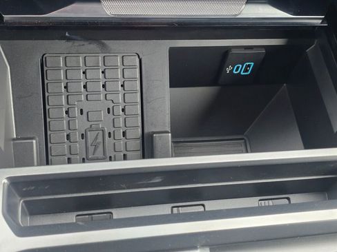 Used 2024 Ford F350 Platinum image 48