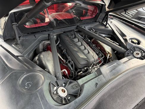 Used 2020 Chevrolet Corvette Stingray Preferred Cpe w/ 2LT Preferred Equipment Group RWD image 23