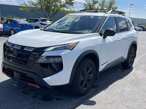Used 2026 Nissan Rogue SV w/ Rock Creek Premium Package AWD/4WD image 11
