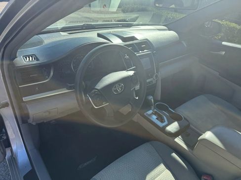 Used 2012 Toyota Camry LE image 18