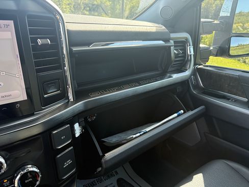 Used 2026 Ford F250 Lariat w/ Chrome Package AWD/4WD image 34