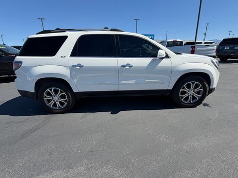 Used 2014 GMC Acadia SLT w/ Technology Package FWD image 2