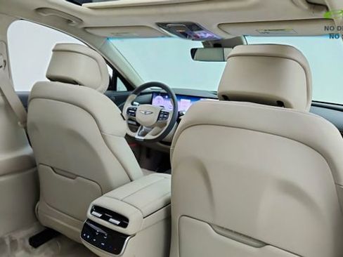 Used 2025 Genesis G80 3.5T Sport Prestige AWD/4WD image 28