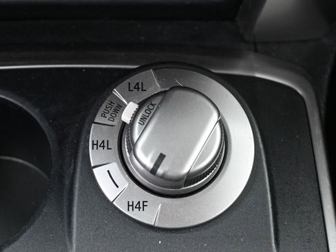 Used 2017 Toyota 4Runner Limited AWD/4WD image 26