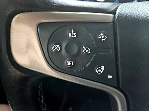 Used 2019 GMC Yukon Denali image 24