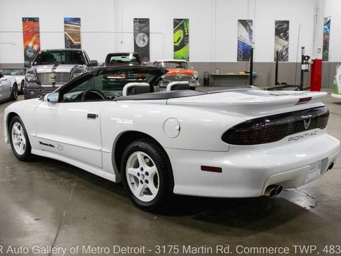 Used 1994 Pontiac Firebird Trans Am GT image 5