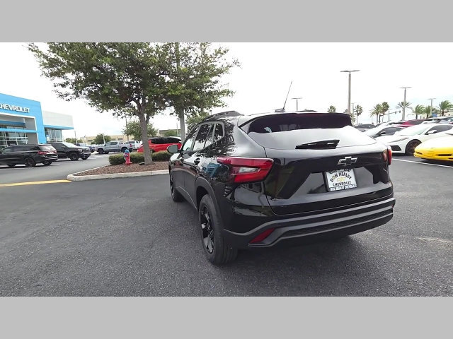 New 2026 Chevrolet Trax LT w/ Sunroof Package FWD image 23
