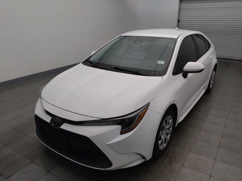 Used 2020 Toyota Corolla LE FWD image 15