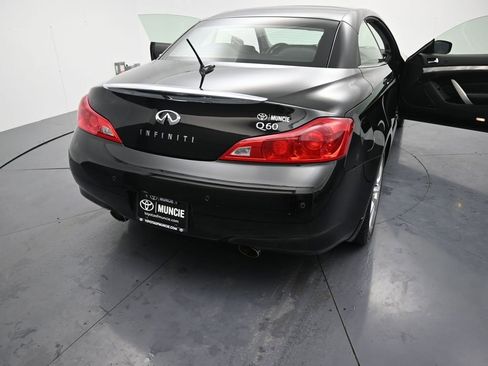 Used 2014 INFINITI Q60 Convertible w/ Premium Package image 17