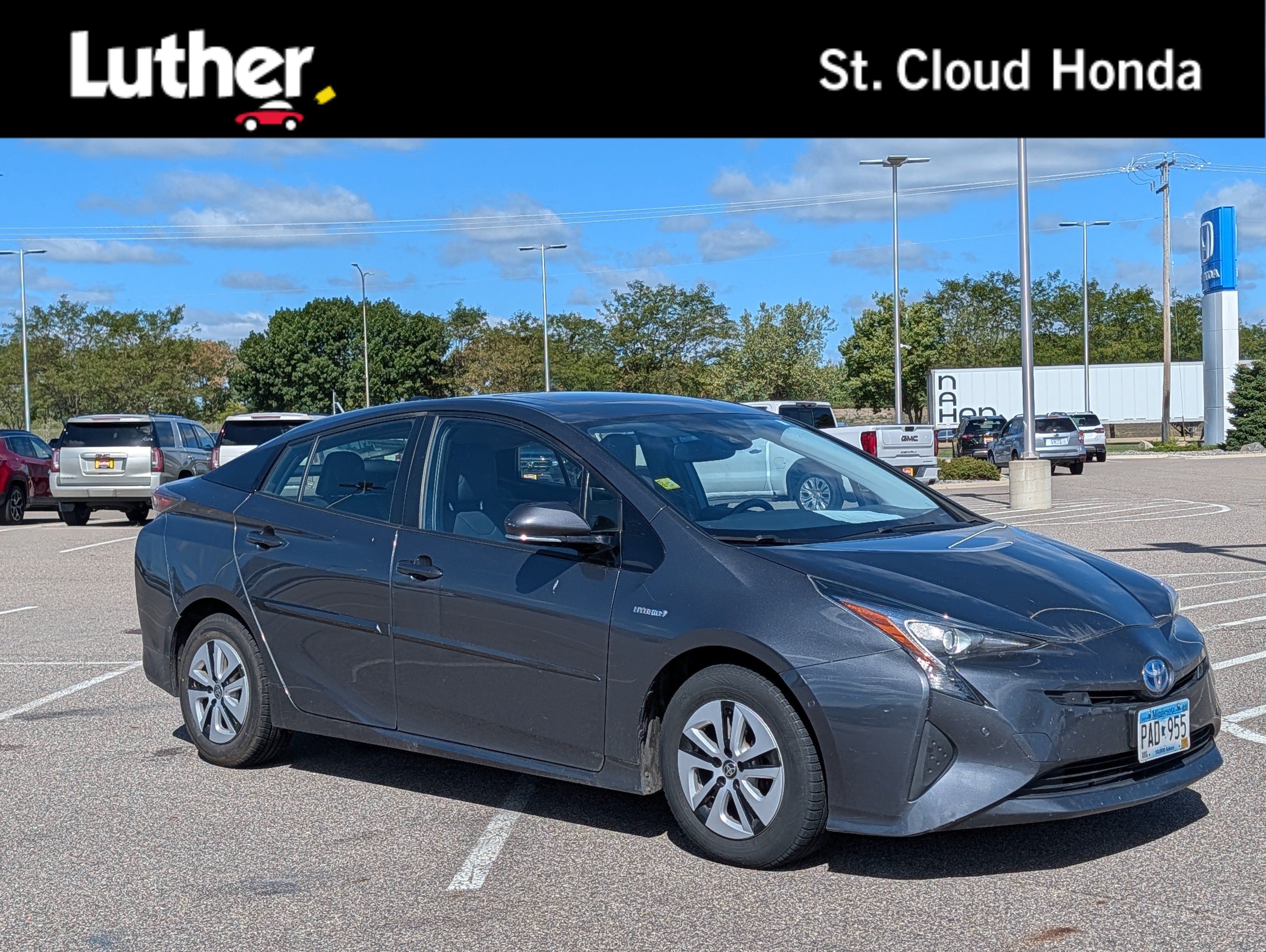 Used 2016 Toyota Prius Four w/ Advanced Technology Package FWD image 1