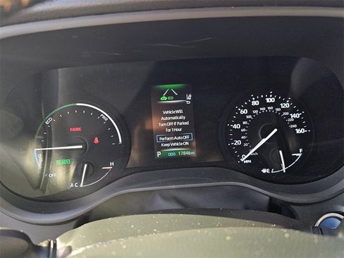 Certified 2024 Toyota Sienna XLE Woodland Edition image 29