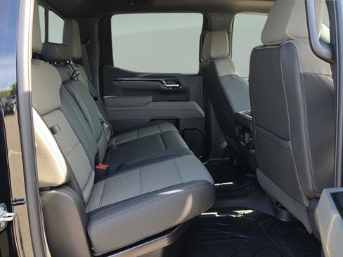 New 2026 Chevrolet Silverado 1500 ZR2 image 18