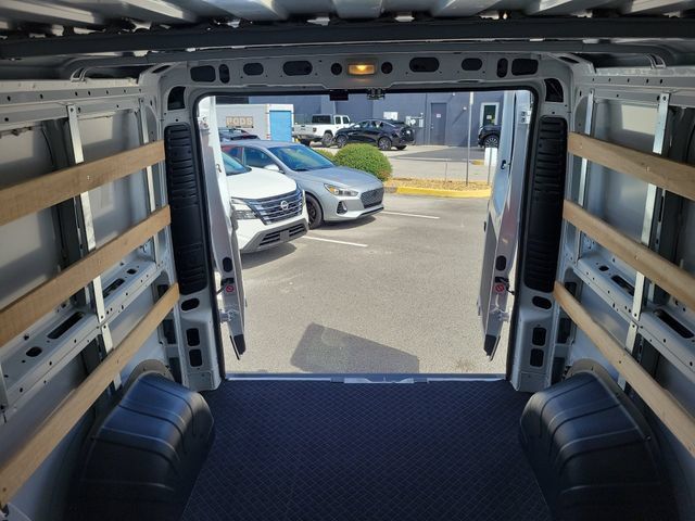 Used 2025 RAM ProMaster 2500 w/ U-Haul Equipment Group FWD image 9