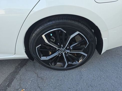 Used 2023 Nissan Altima 2.5 SR FWD image 26