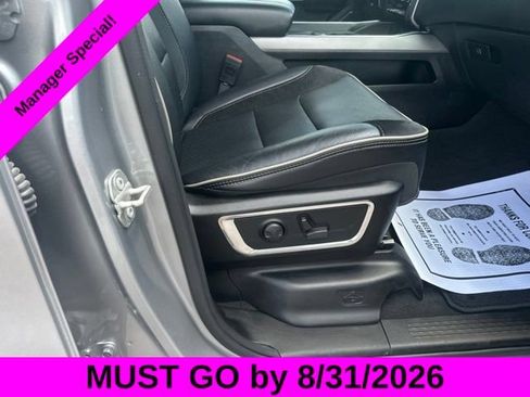 Used 2024 RAM 1500 Laramie AWD/4WD image 33