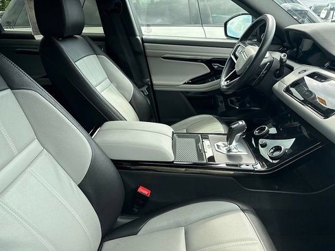 Used 2022 Land Rover Range Rover Evoque R-Dynamic SE AWD/4WD image 6