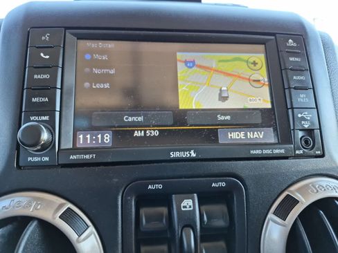 Used 2016 Jeep Wrangler Unlimited Sahara AWD/4WD image 28