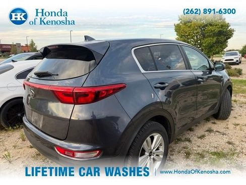 Used 2018 Kia Sportage LX AWD/4WD image 2