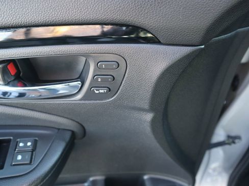 Used 2019 Honda Pilot Elite image 23