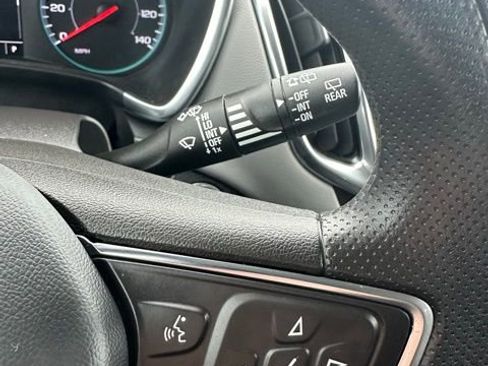 Certified 2024 Chevrolet Equinox LS w/ Driver Confidence II Package image 41