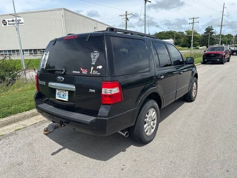 Used 2014 Ford Expedition XLT AWD/4WD image 3