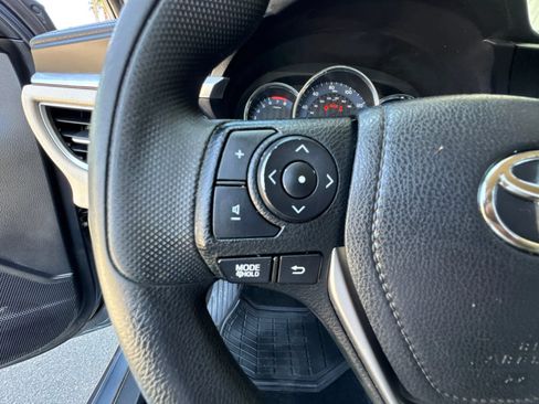Used 2015 Toyota Corolla LE FWD image 73