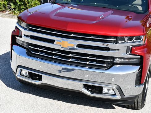 Used 2019 Chevrolet Silverado 1500 LTZ w/ LTZ Premium Package AWD/4WD image 36