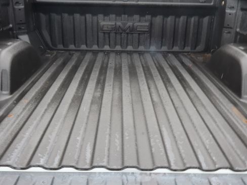 Used 2025 GMC Sierra 1500 Denali AWD/4WD image 15