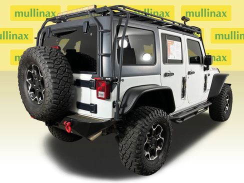 Used 2014 Jeep Wrangler Unlimited Rubicon w/ Connectivity Group image 4