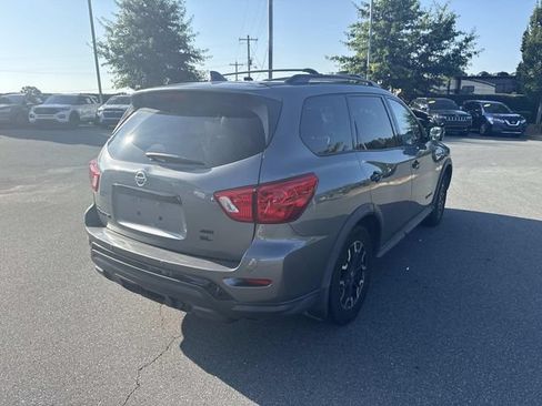 Used 2020 Nissan Pathfinder SL AWD/4WD image 6